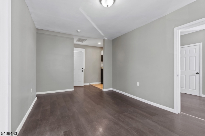 71 Schley Street Newark NJ 07112