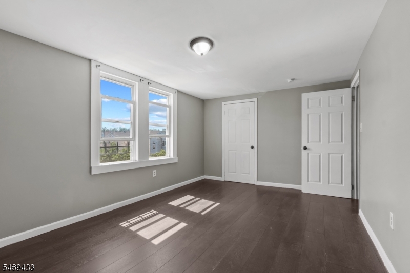 71 Schley Street Newark NJ 07112