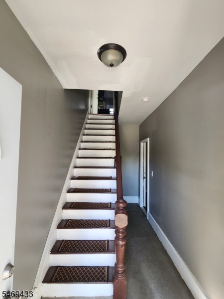 71 Schley Street Newark NJ 07112