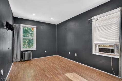 292 N Maple Avenue East Orange NJ 07017