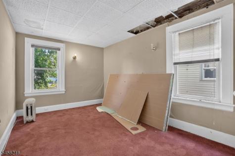 292 N Maple Avenue East Orange NJ 07017