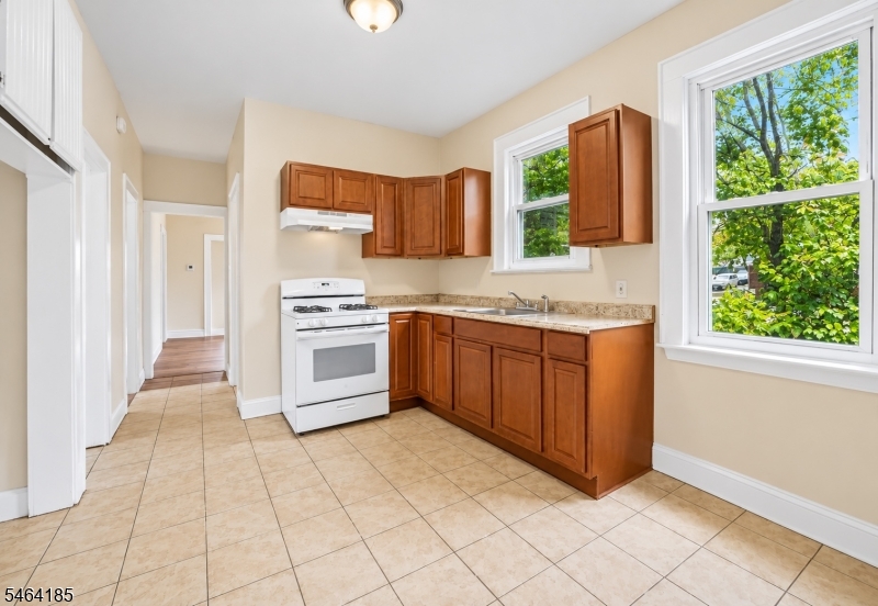17 Arverne Terrace Irvington NJ 07111