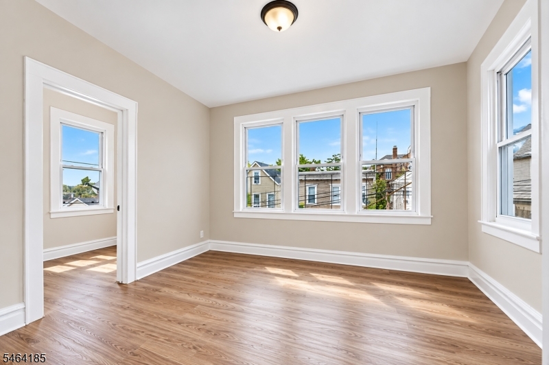 17 Arverne Terrace Irvington NJ 07111