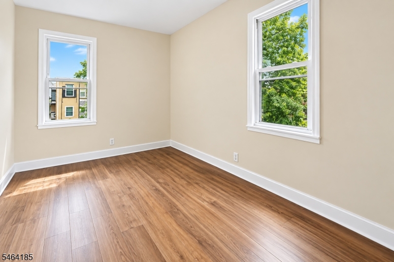 17 Arverne Terrace Irvington NJ 07111