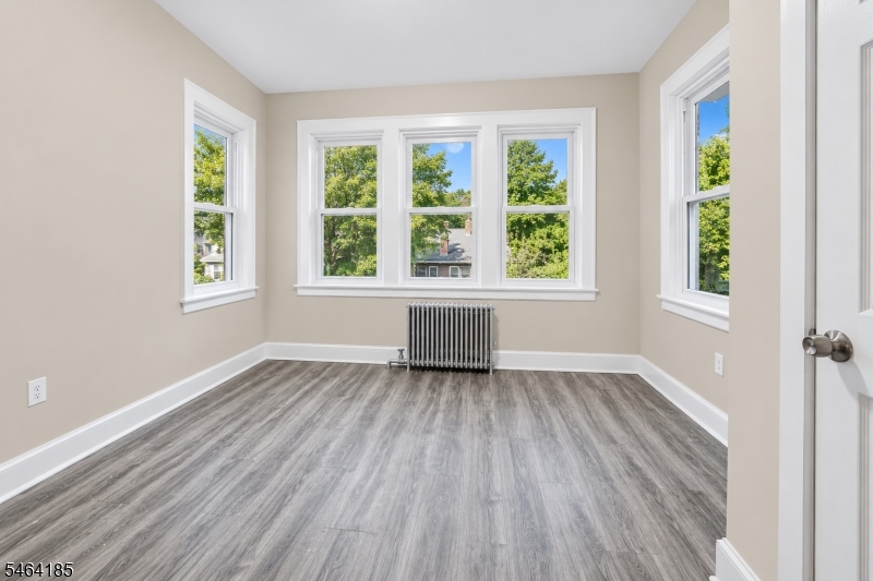 17 Arverne Terrace Irvington NJ 07111