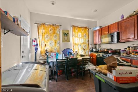 36 Arverne Terrace Irvington NJ 07111
