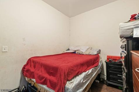 36 Arverne Terrace Irvington NJ 07111
