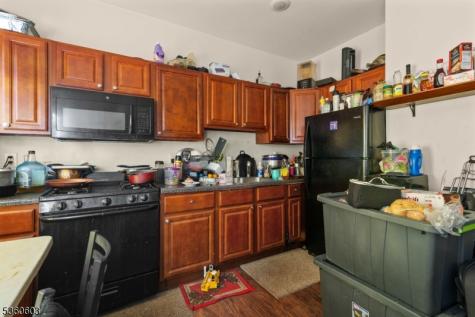 36 Arverne Terrace Irvington NJ 07111