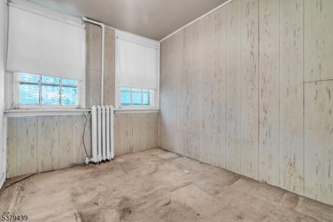 123 Steuben Street East Orange NJ 07018