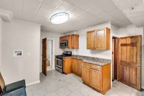 123 Steuben Street East Orange NJ 07018