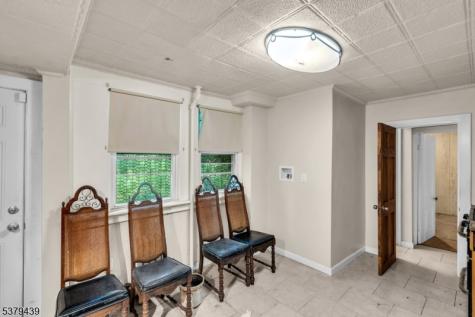 123 Steuben Street East Orange NJ 07018