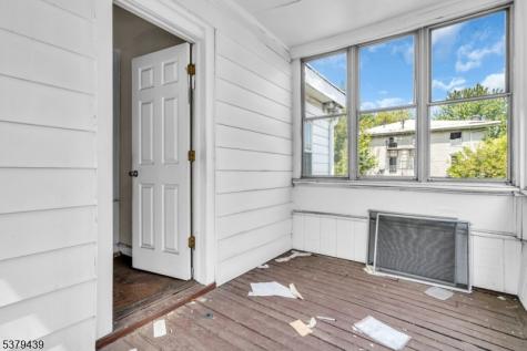 123 Steuben Street East Orange NJ 07018