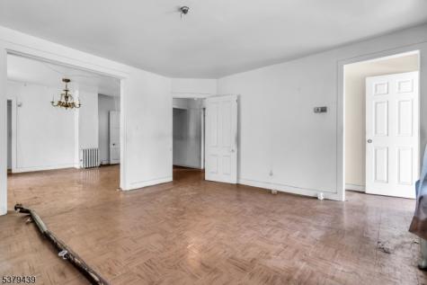 123 Steuben Street East Orange NJ 07018