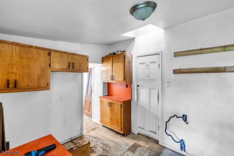 123 Steuben Street East Orange NJ 07018