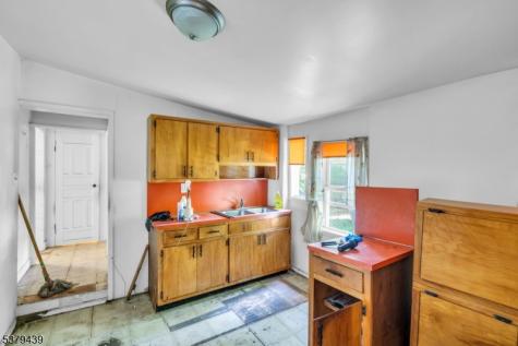 123 Steuben Street East Orange NJ 07018