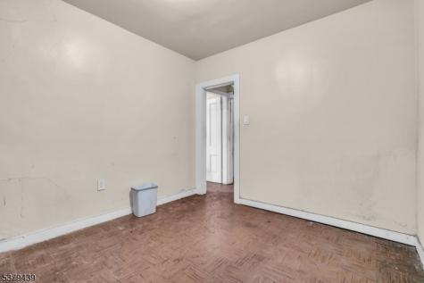 123 Steuben Street East Orange NJ 07018