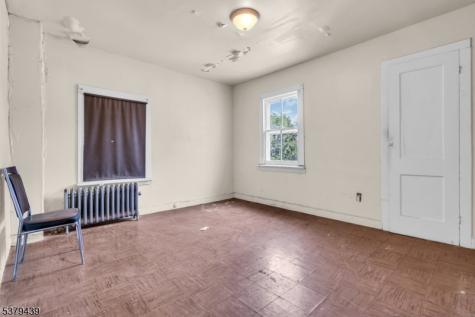 123 Steuben Street East Orange NJ 07018