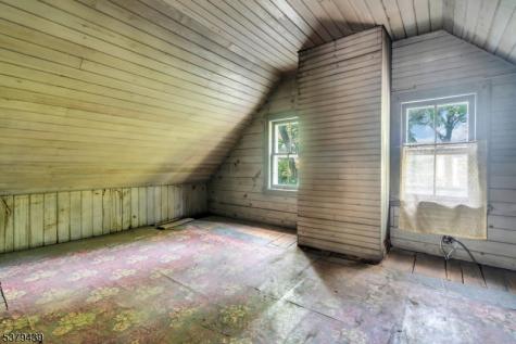 123 Steuben Street East Orange NJ 07018