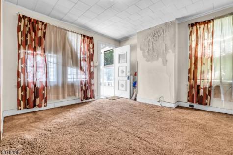 123 Steuben Street East Orange NJ 07018