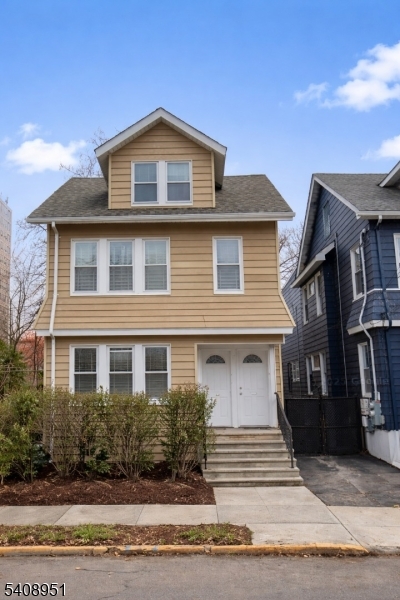 48 Oak Avenue Irvington NJ 07111