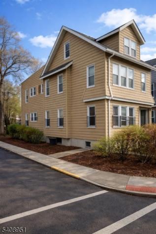 48 Oak Avenue Irvington NJ 07111