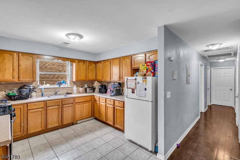 914 S 18th Street Newark NJ 07108