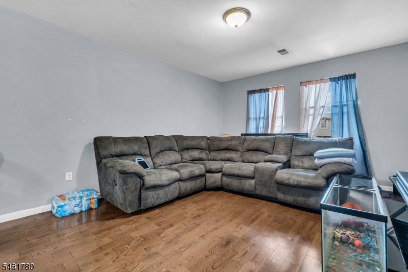 914 S 18th Street Newark NJ 07108
