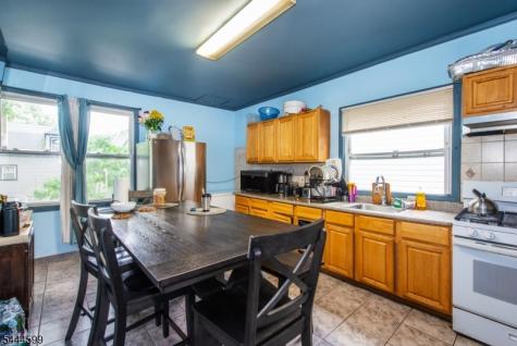 124 N 17th Street East Orange NJ 07017