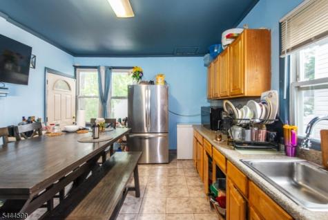 124 N 17th Street East Orange NJ 07017