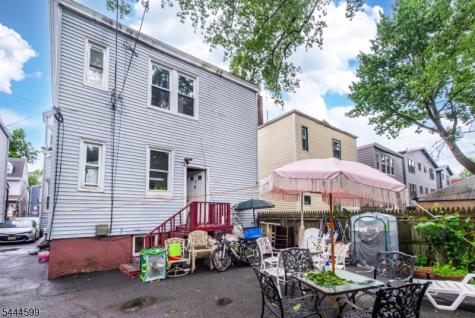 124 N 17th Street East Orange NJ 07017