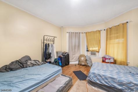 124 N 17th Street East Orange NJ 07017