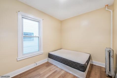 124 N 17th Street East Orange NJ 07017