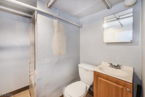 124 N 17th Street East Orange NJ 07017