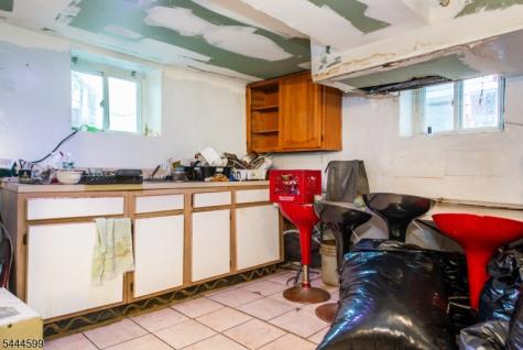 124 N 17th Street East Orange NJ 07017