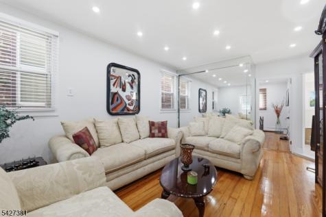 813 20TH Street Union NJ 07087