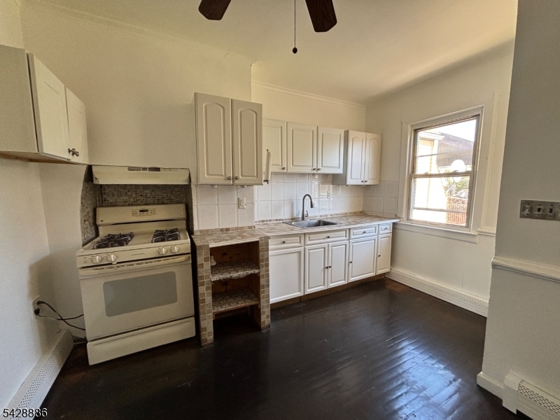 288 Totowa Avenue Paterson NJ 07502