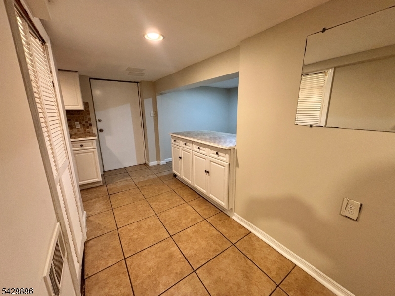 288 Totowa Avenue Paterson NJ 07502