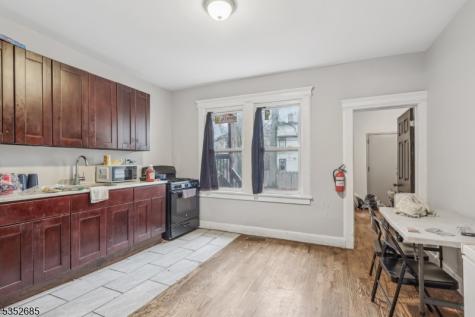 277 S Clinton Street East Orange NJ 07018