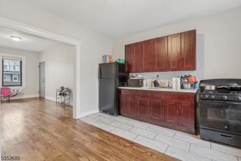 277 S Clinton Street East Orange NJ 07018