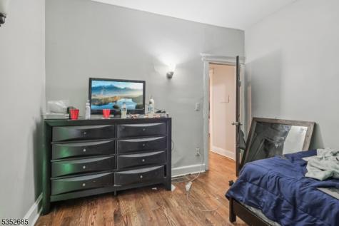 277 S Clinton Street East Orange NJ 07018