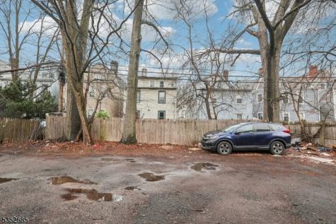 277 S Clinton Street East Orange NJ 07018