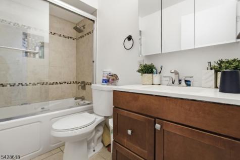 1129 E Henry Street Linden NJ 07036