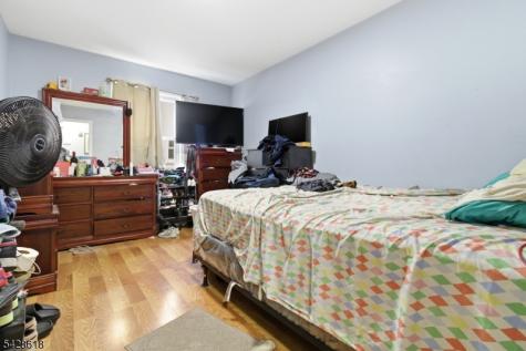 1129 E Henry Street Linden NJ 07036