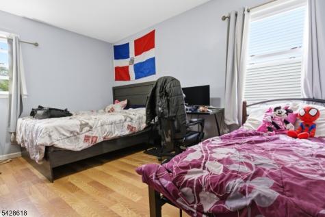 1129 E Henry Street Linden NJ 07036