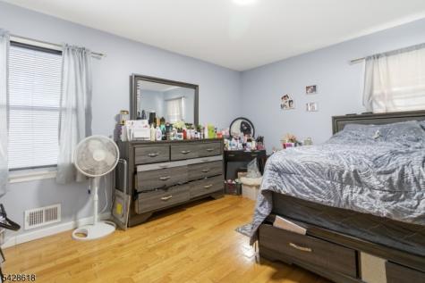 1129 E Henry Street Linden NJ 07036