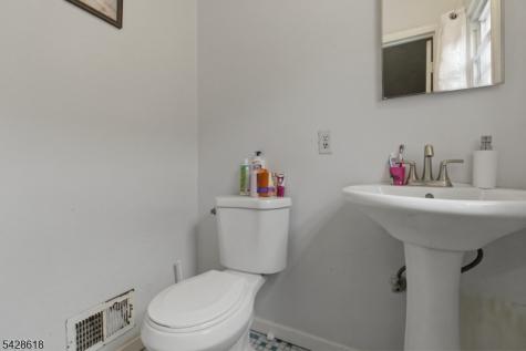 1129 E Henry Street Linden NJ 07036