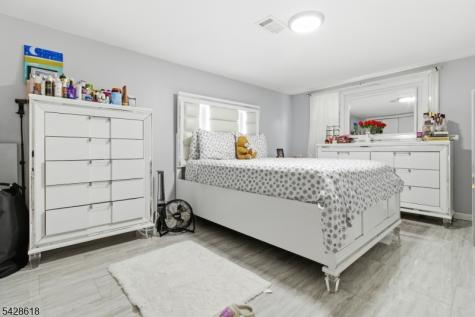 1129 E Henry Street Linden NJ 07036
