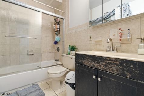 1129 E Henry Street Linden NJ 07036