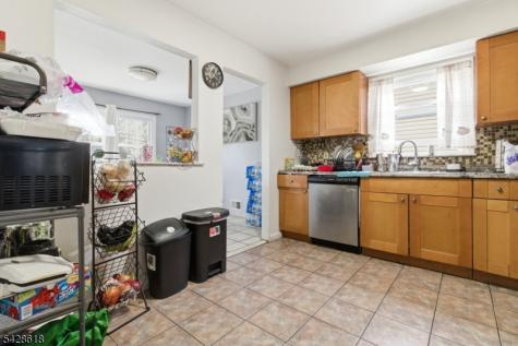 1129 E Henry Street Linden NJ 07036