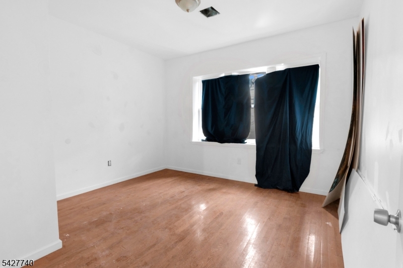 173 3RD Street Elizabeth NJ 07206